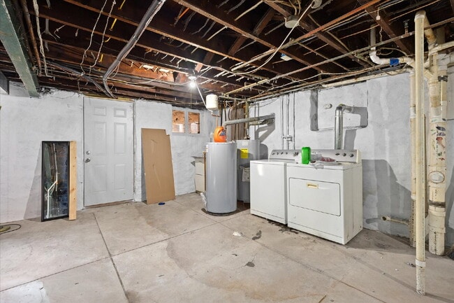 Building Photo - 6114 Waterman Blvd