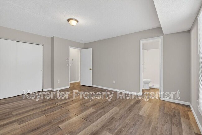 Building Photo - 12117 Castilon Ave