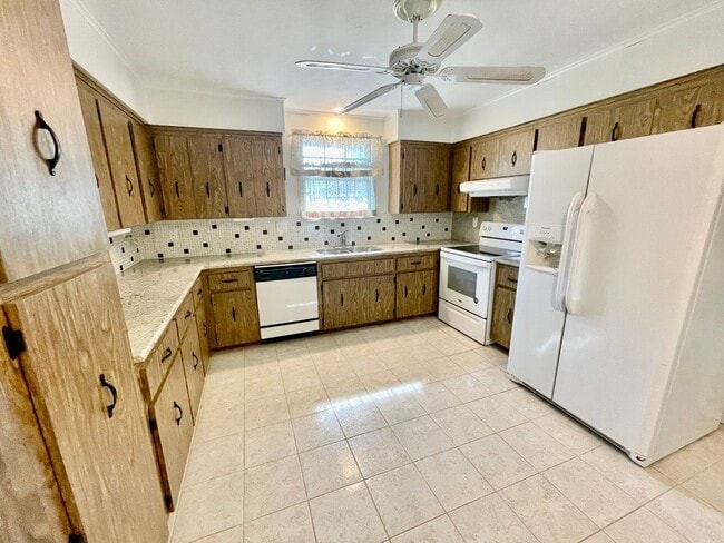 Building Photo - 54157 Lawhon Rd S