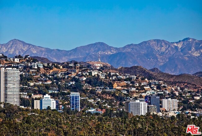 Building Photo - 10350 Wilshire Blvd