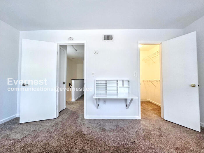 Building Photo - 1150 Inca St