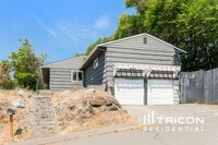 Building Photo - 803 Ada St