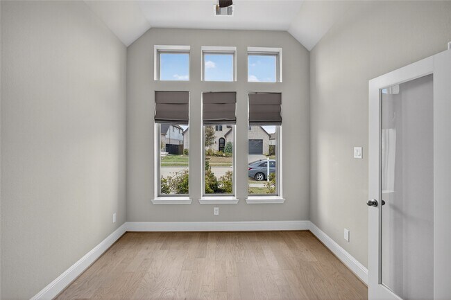 Building Photo - 3031 Lantana Trl