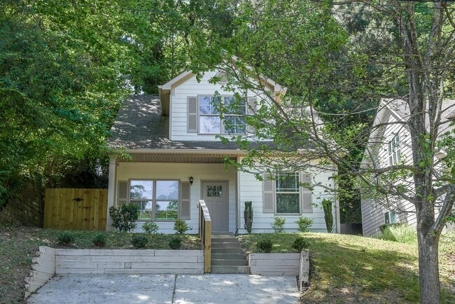 Building Photo - 70 Gardenia Dr NW