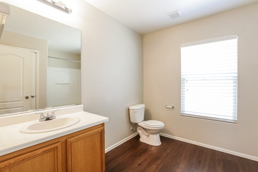 Building Photo - 8621 Palomino Ranch St