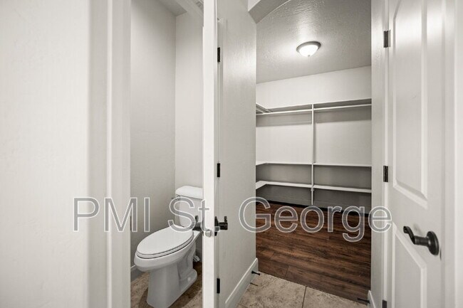 Building Photo - 3782 Brade Lane