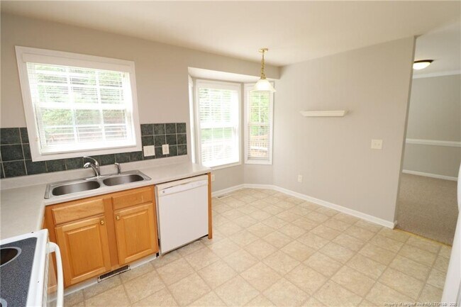 Building Photo - 510 Wheeling Cir