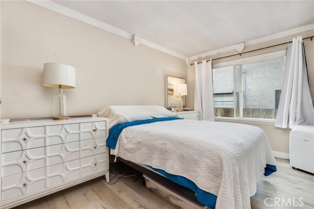 Building Photo - 352 Thalia St