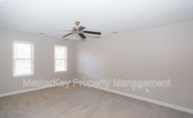 Building Photo - 1109 Balmoral Dr