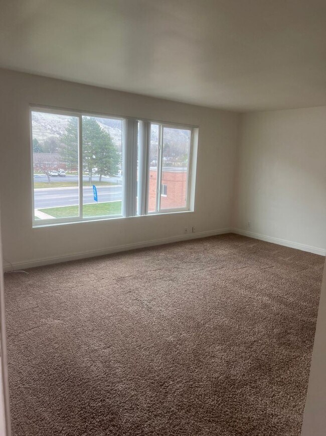 Building Photo - South of BYU Campus 1 bed/ 1 bath