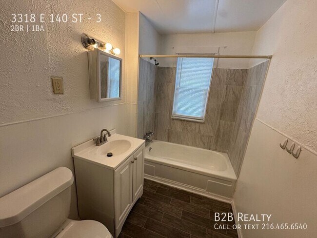 Building Photo - 3318 E 140th St