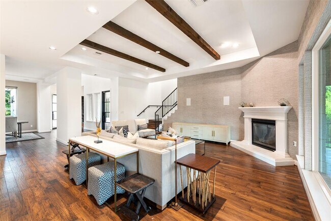 Building Photo - 716 Crestone Stream Dr