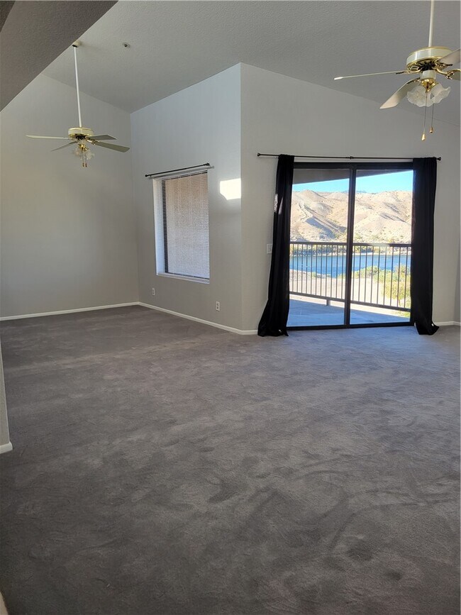 Building Photo - 1611 AZ-95