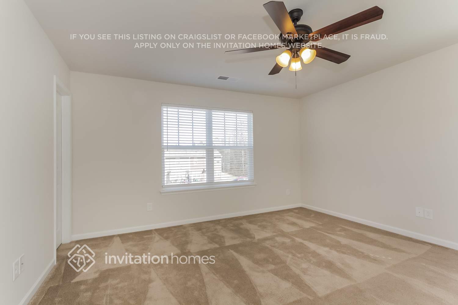 Building Photo - 9211 Grand Valley Dr