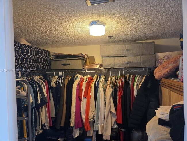 Building Photo - 210 174th St