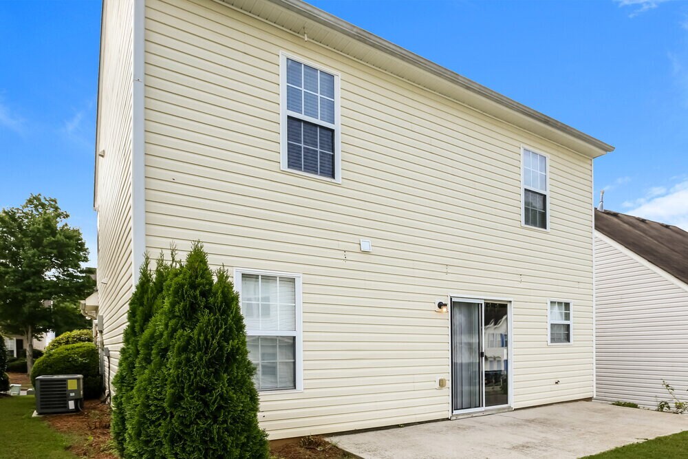Building Photo - 314 Springhaven Rd SE