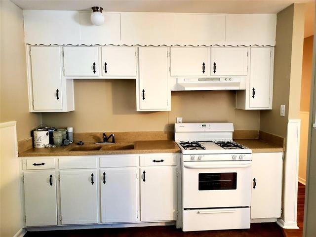 Building Photo - 605 Pershing Dr