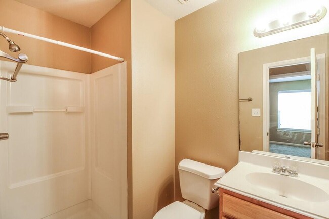 Building Photo - 4935 N Cancun Dr