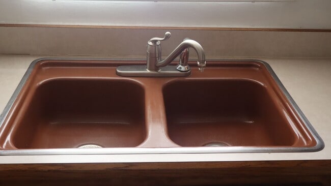 Building Photo - 90 NE Freihage Dr