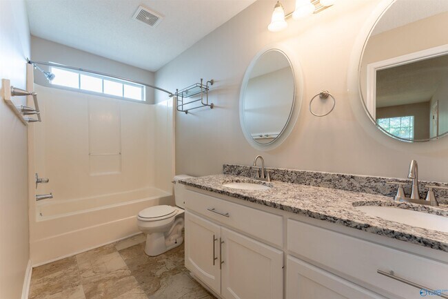 Building Photo - 113 Grey Fawn Trail
