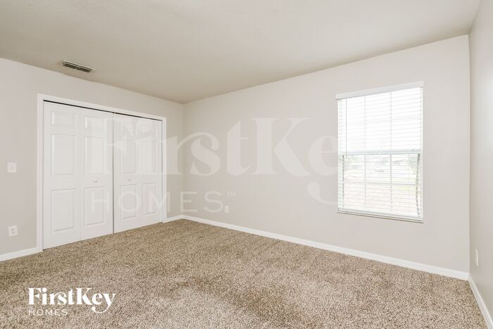 Building Photo - 503 Haywood Ln