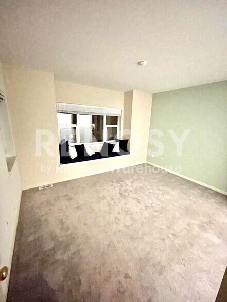 Building Photo - 15605 NE 91st Way