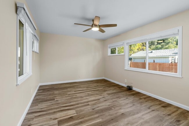 Building Photo - Welcoming 3-Bedroom, 1-Bath Single-Family Home