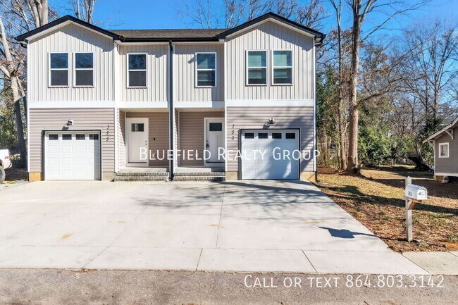 Building Photo - 253 Woodruff St