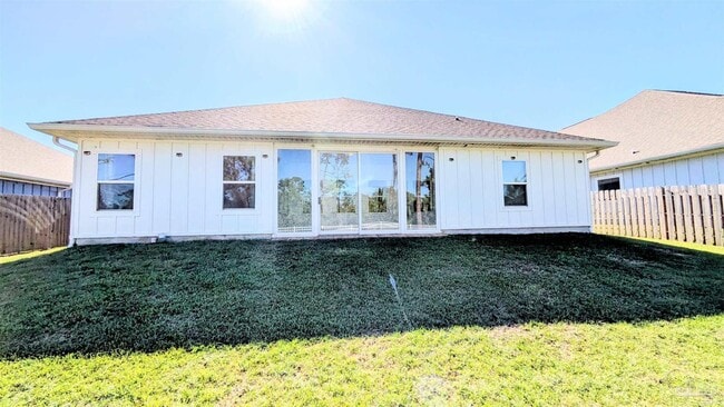 Building Photo - 3333 Southwind Dr