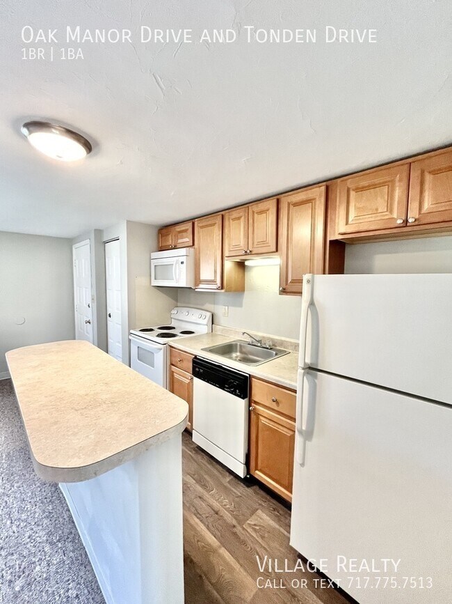 Building Photo - 204 Oak Manor Dr