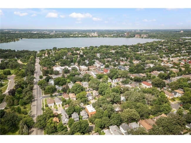 Building Photo - 3521 Girard Ave S