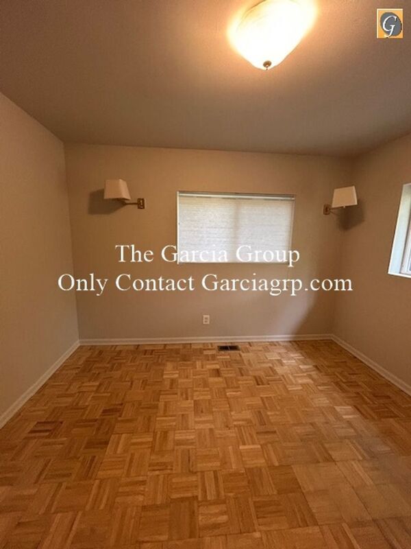 Building Photo - 3326 SE 28th Pl