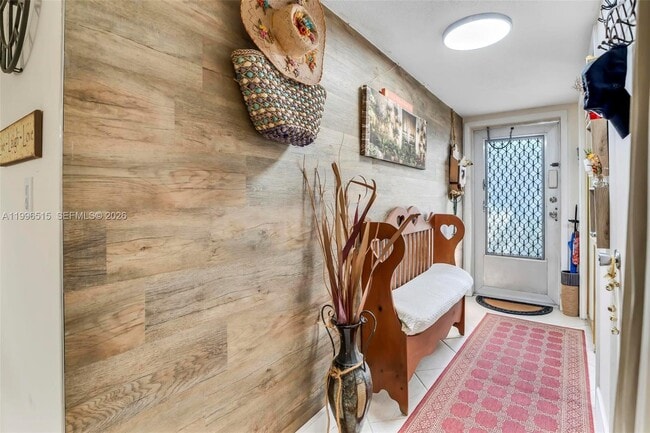 Building Photo - 2300 SW 22nd Ave