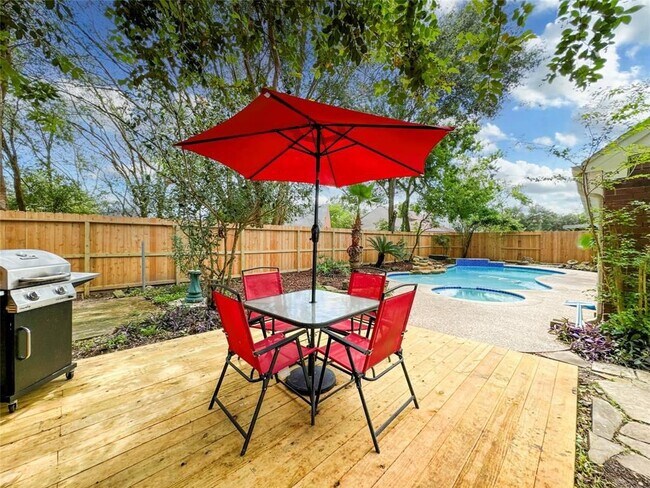 Building Photo - 5202 Spring Cir Dr