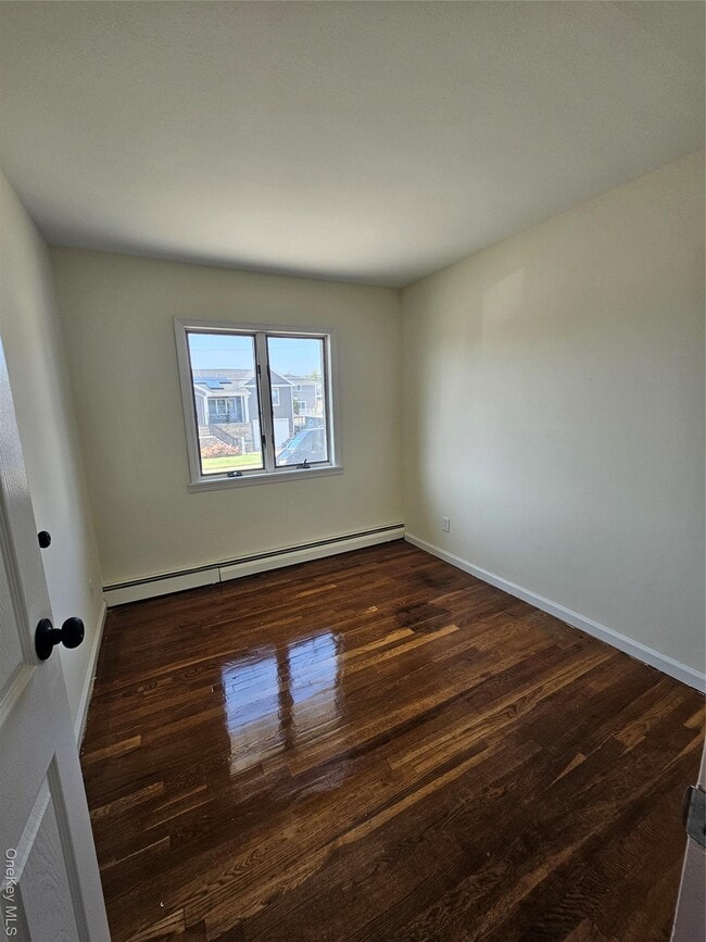Building Photo - 2403 Hampton Ave