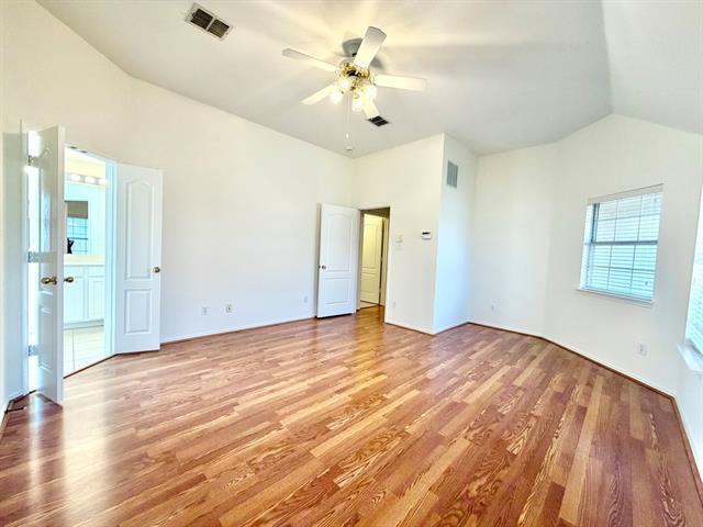 Building Photo - 516 Hawken Dr