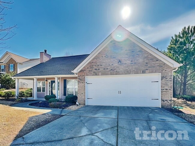 Building Photo - 190 Red Hawk Dr