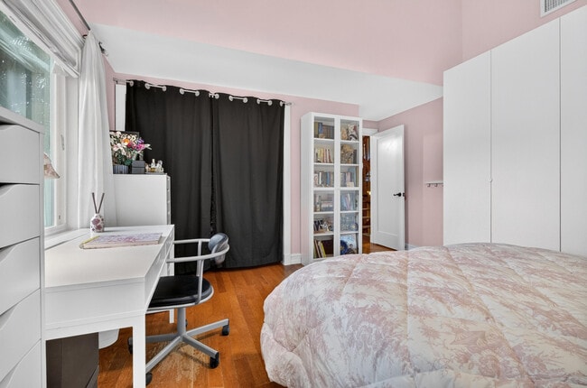 Building Photo - 13074 La Mirada Cir