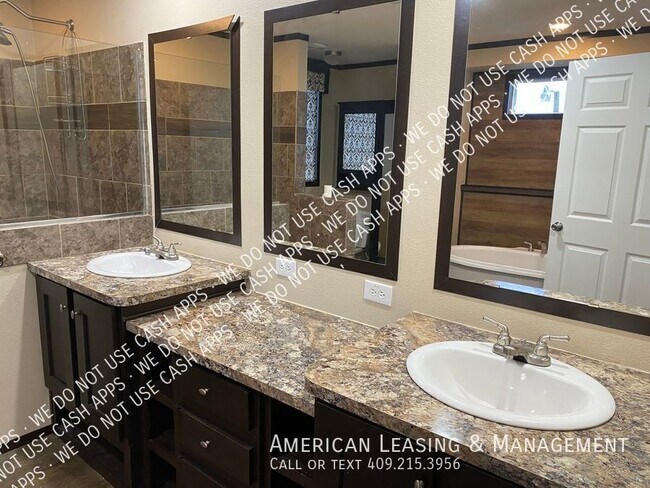 Building Photo - 3405 Landrey Ct