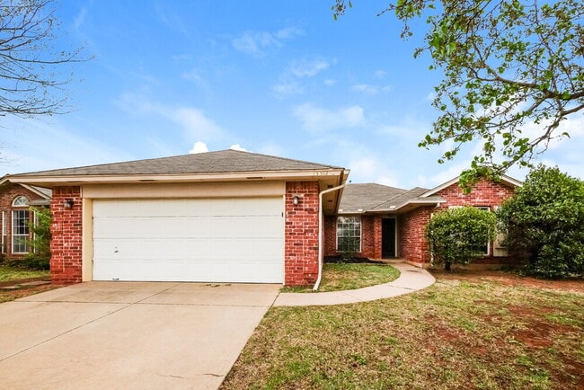 Building Photo - 13312 Mayberry Pl