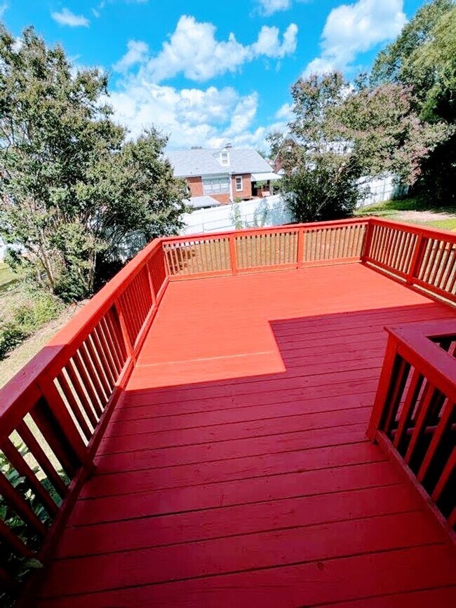 Building Photo - 3 Bedroom Home in Lynchburg