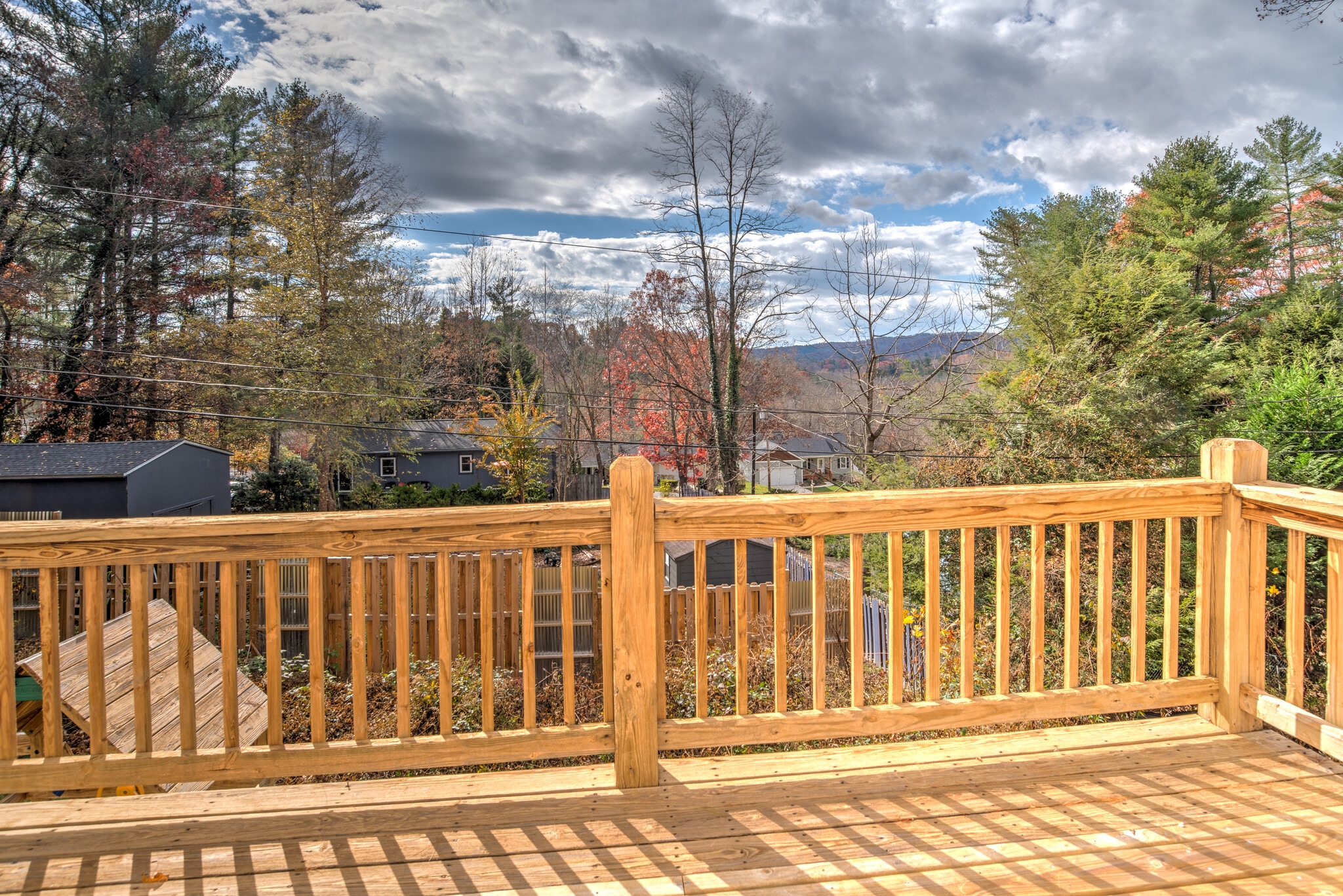 Mountain Views - 216 Windsor Ct