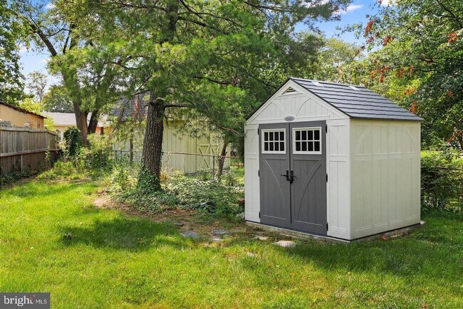 Building Photo - 6609 Bowie Dr