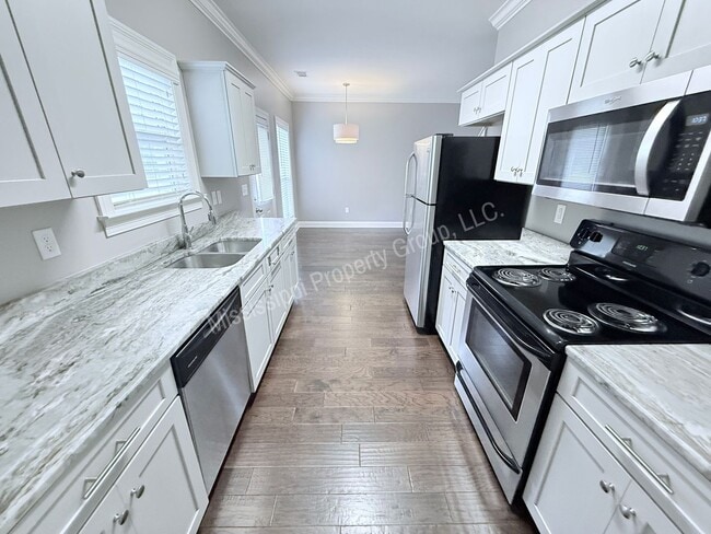 Building Photo - 4BD / 4.5BA FOR RENT