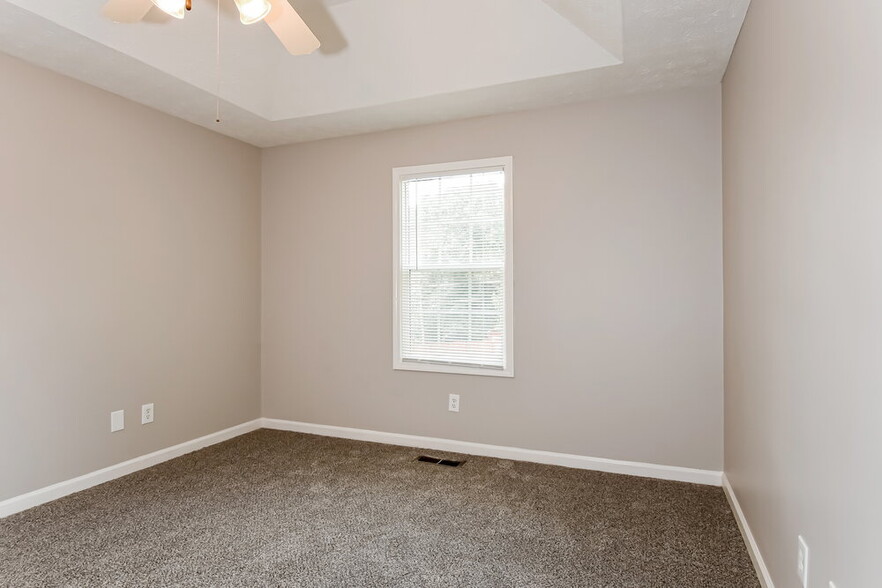 Building Photo - 107 River Walk