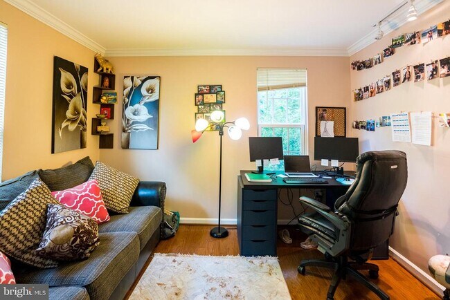 Building Photo - 7855 Port Capital Dr