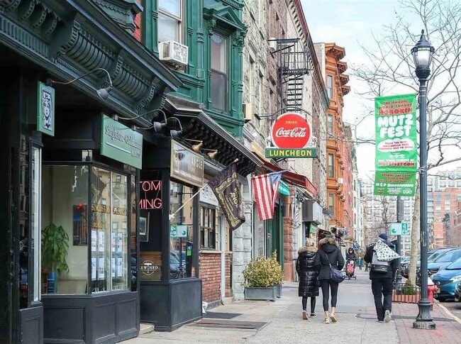 Building Photo - 63 Jefferson St