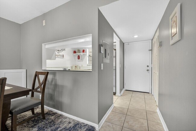 Building Photo - 12001 Poinciana Blvd