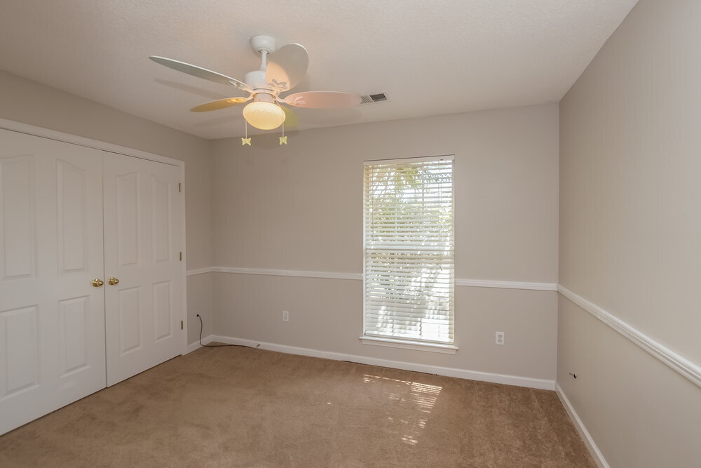 Building Photo - 810 Lakemont Dr