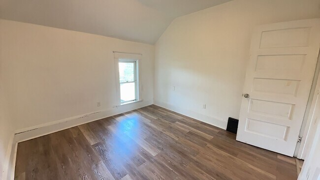 Building Photo - 540 Wausau Rd